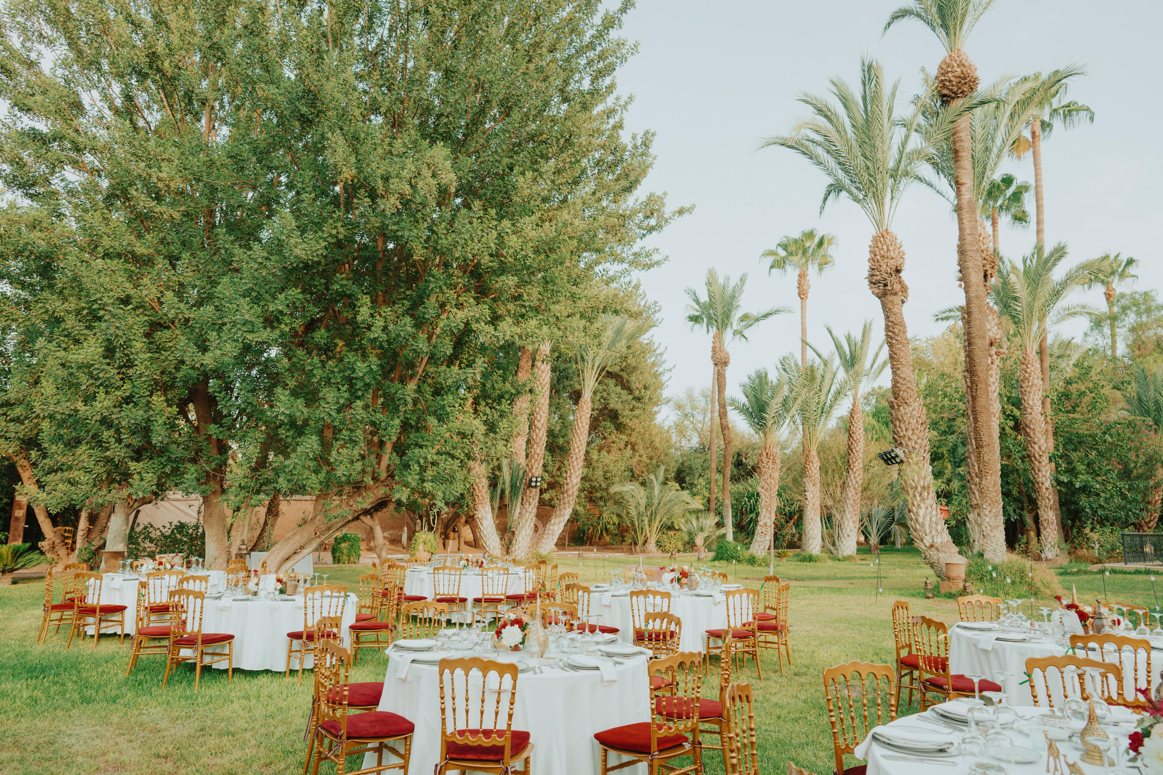 Table decoration place of recreation