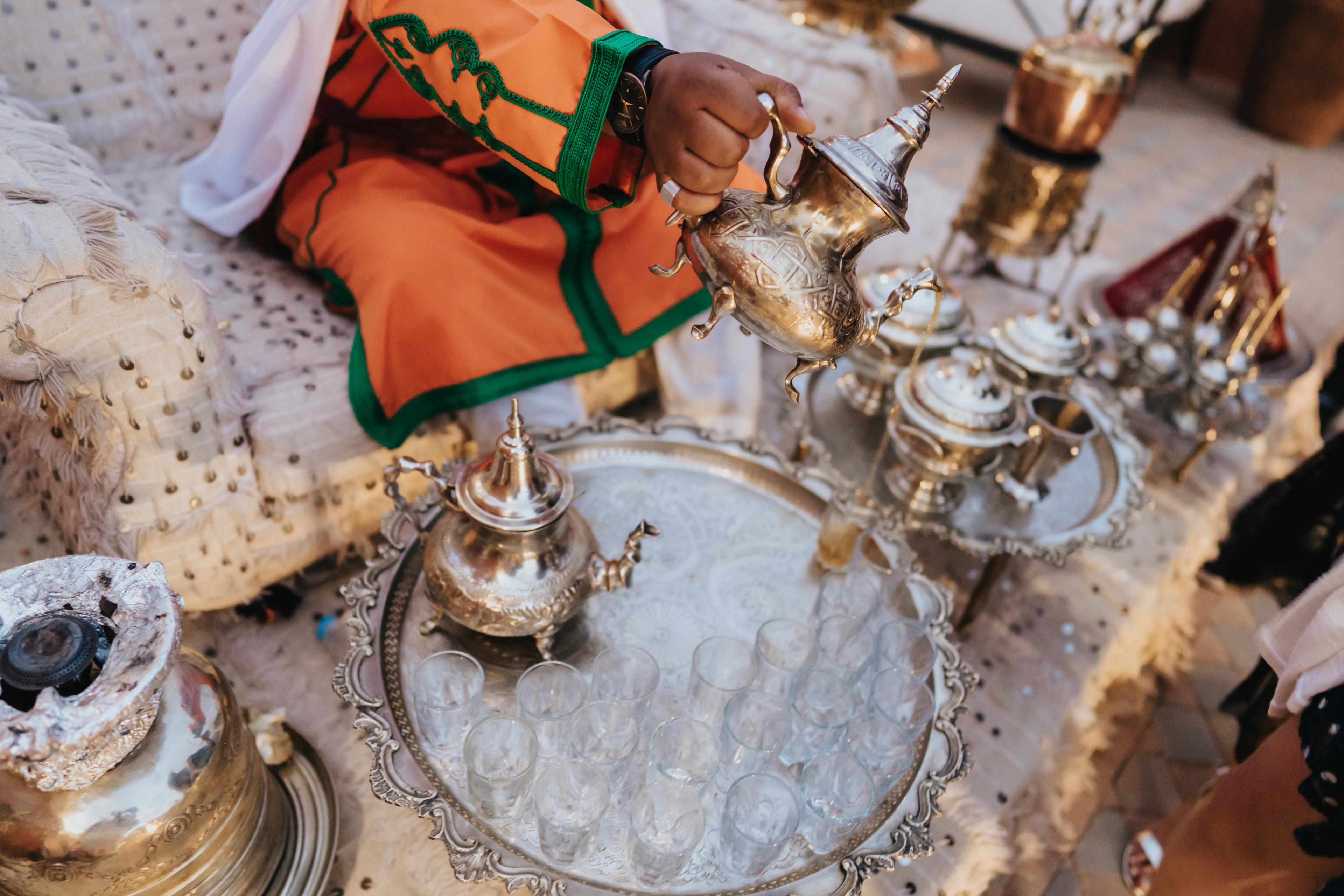 Moroccan tea man