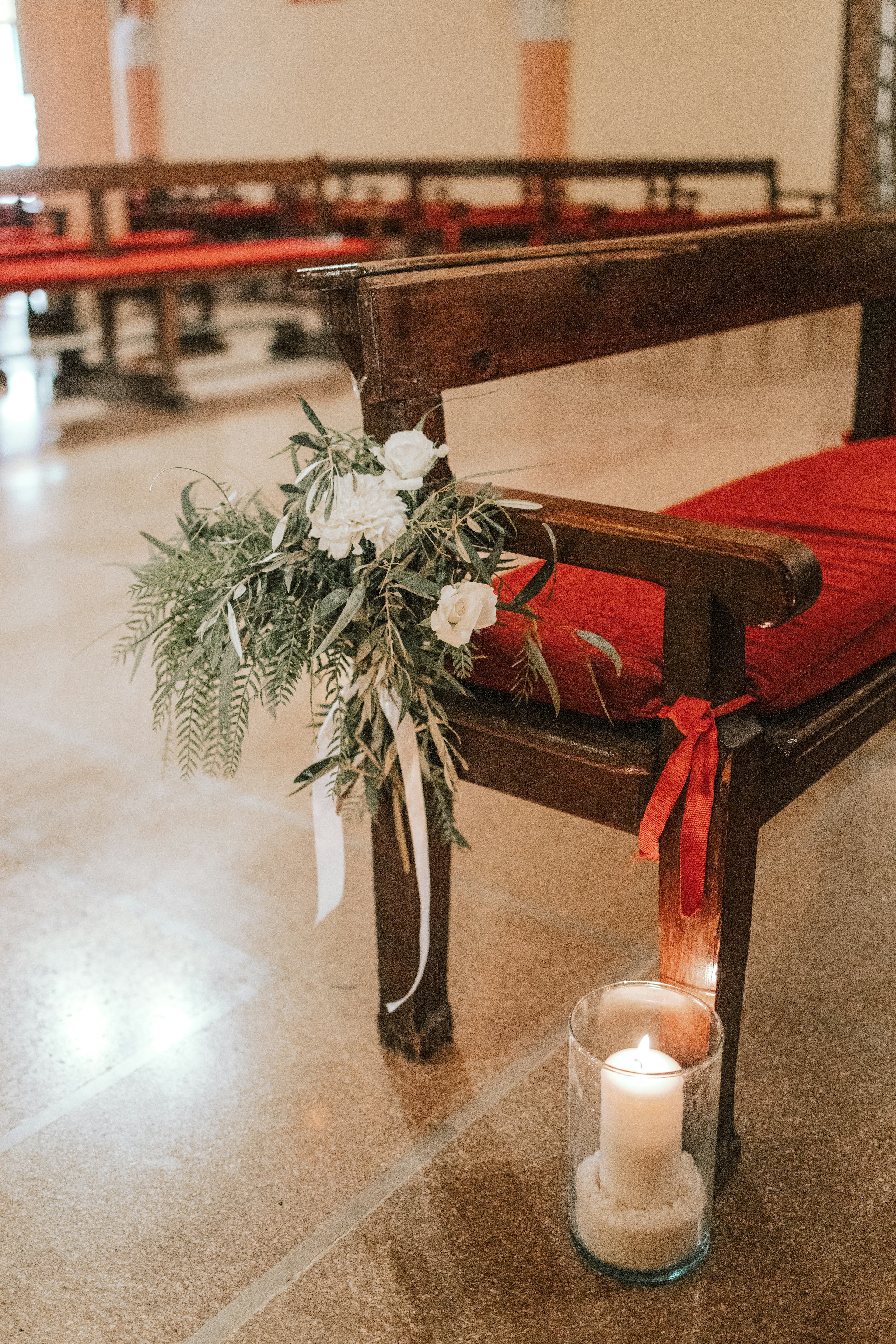 Catholic church wedding florwers