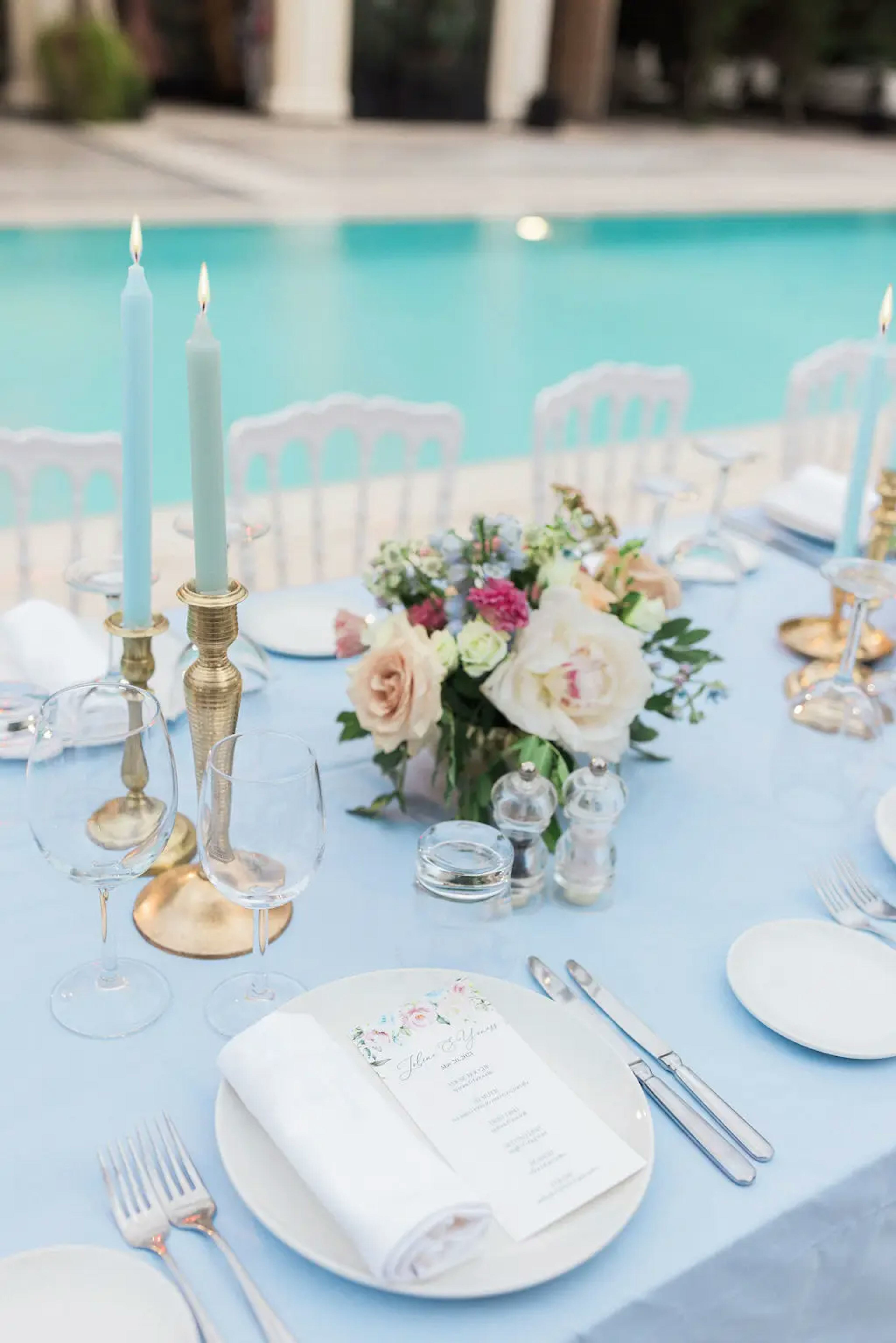 Blue pastel wedding decor