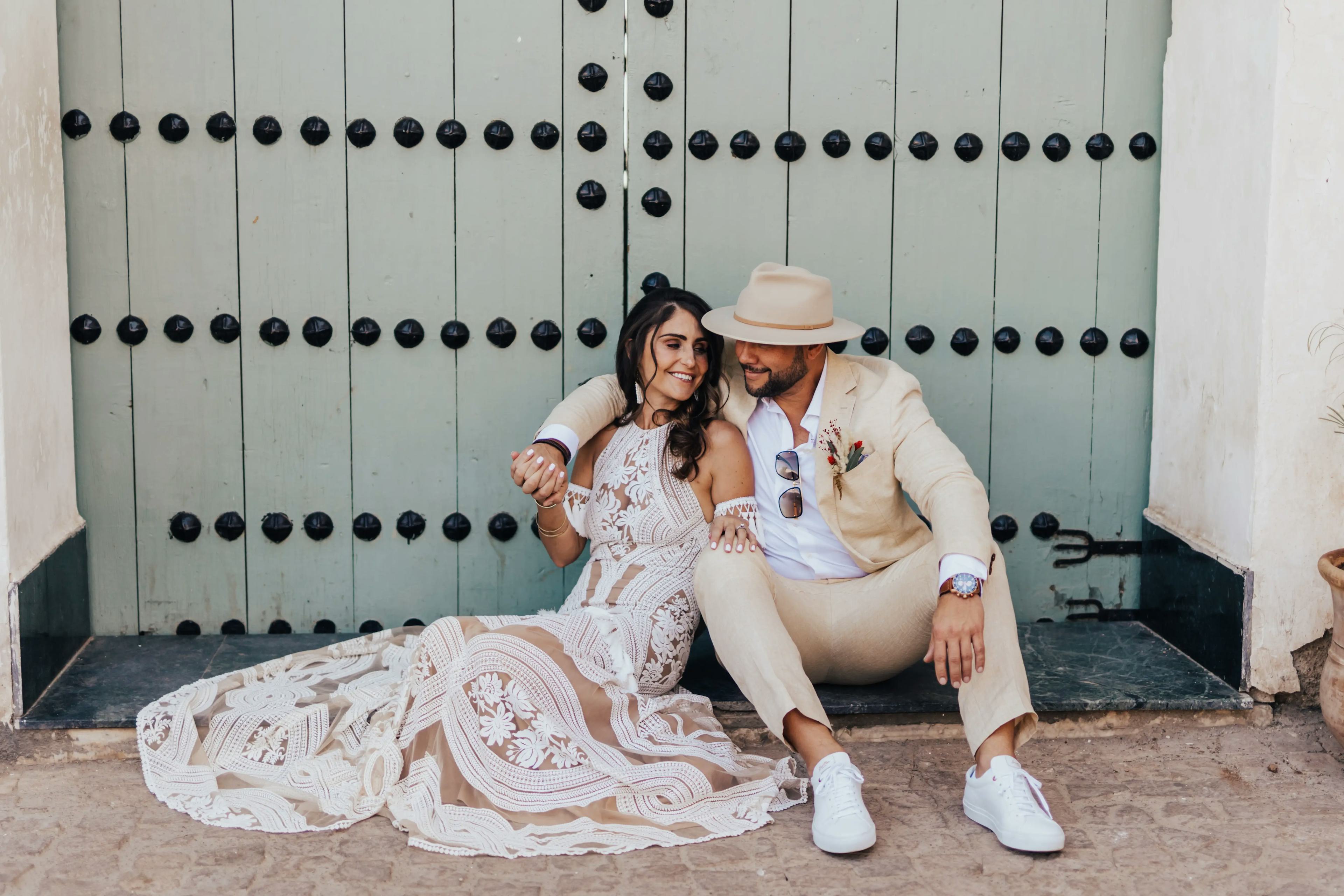 Couple photo in Marrakech doorway