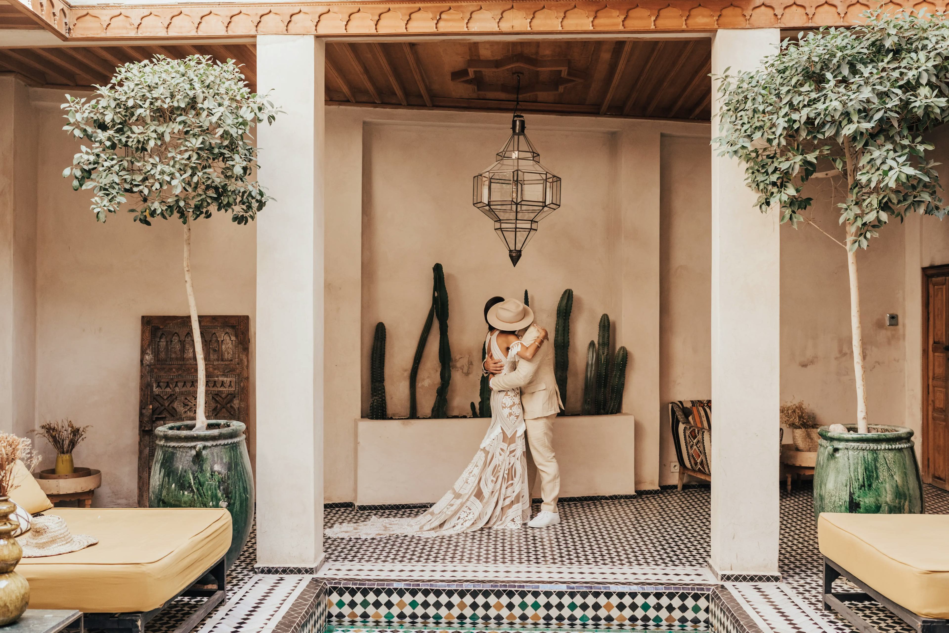 First look in Marrakech wedding venue