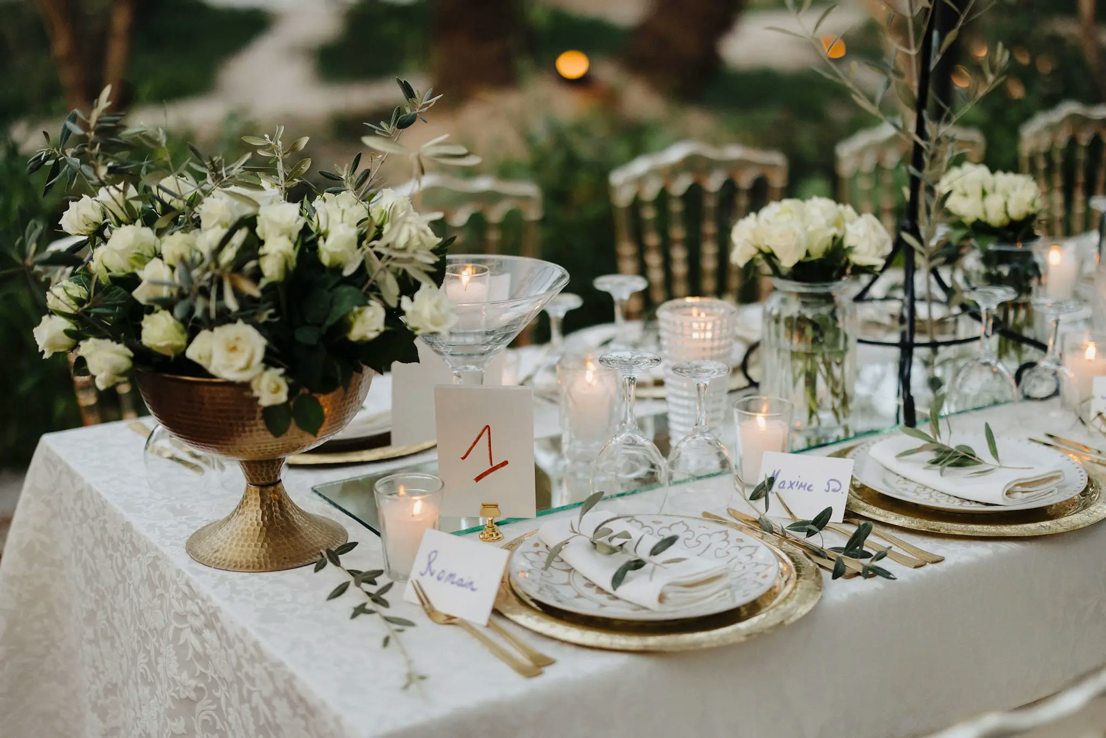 table decoration for dinner