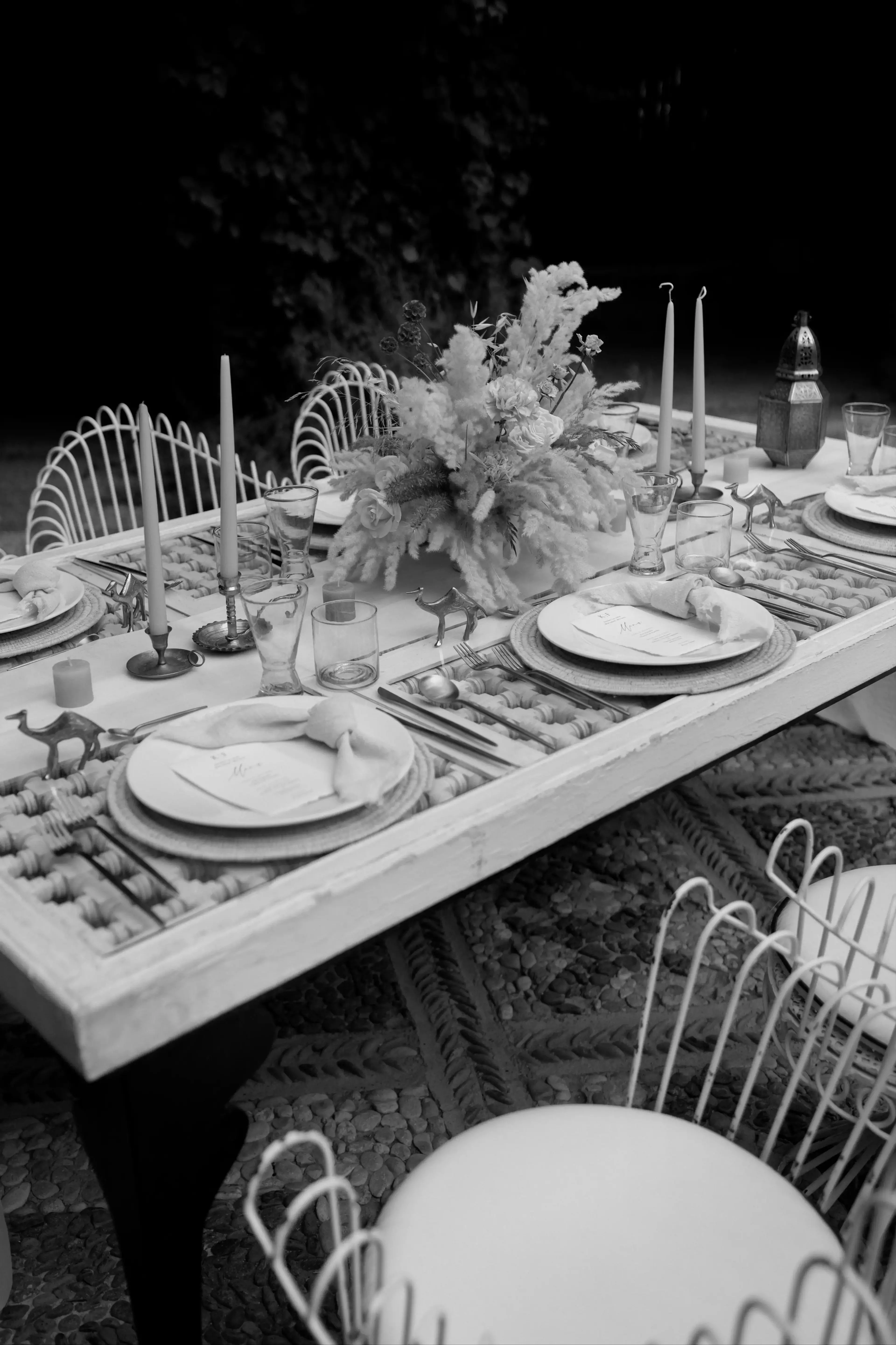 B&w table set up 