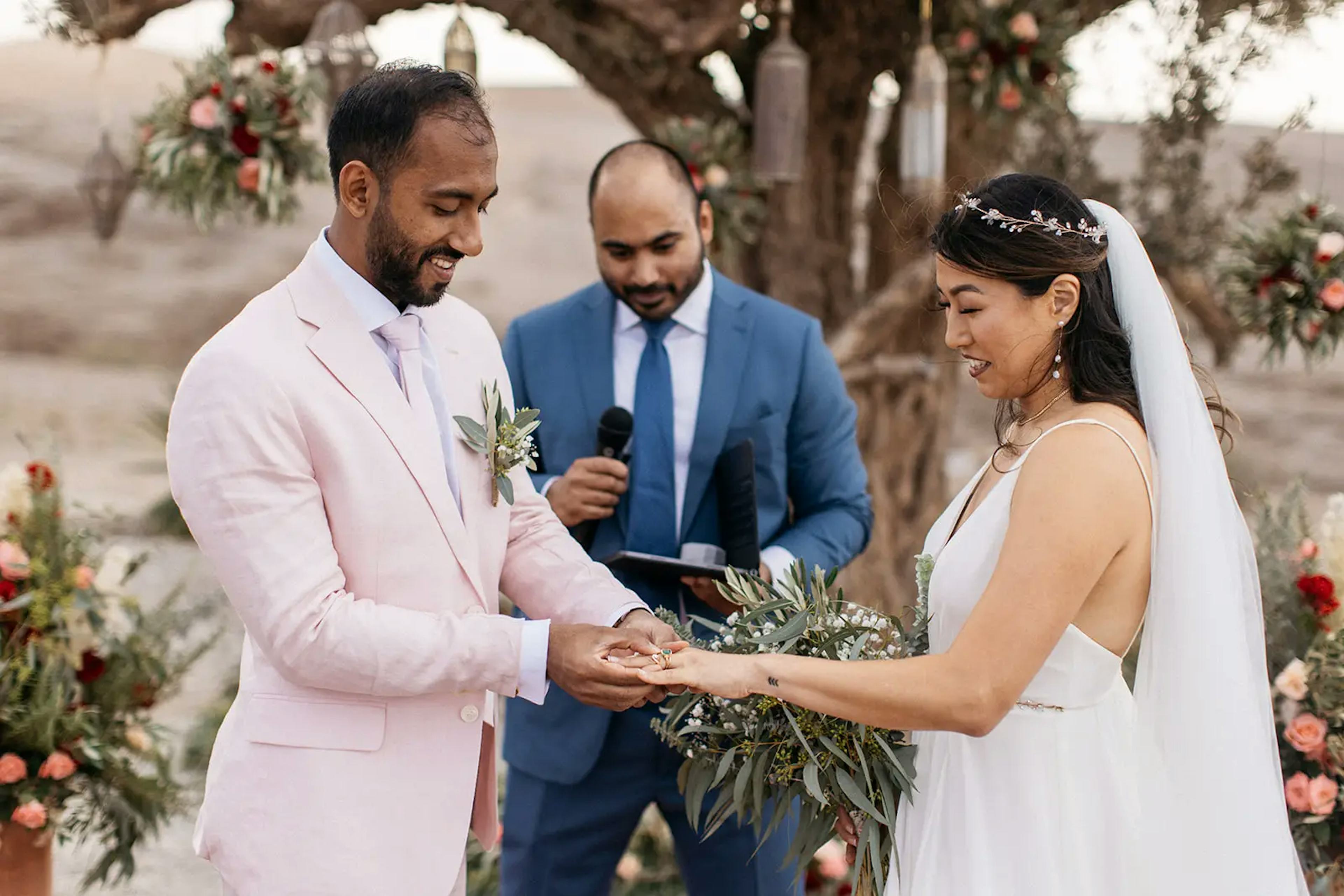 Exchanging wedding rings in Marrakech wedding