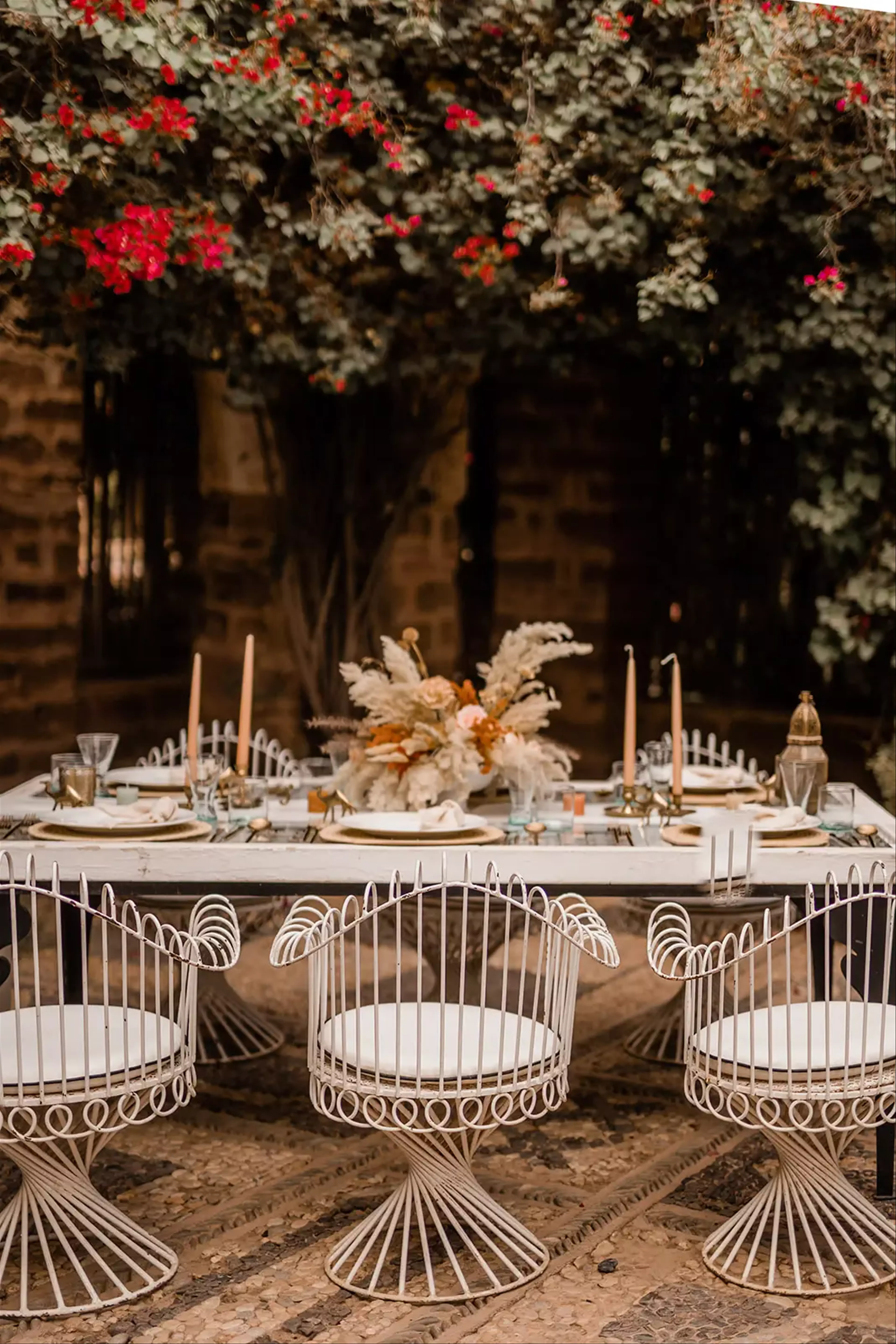 Outdoor table styling 