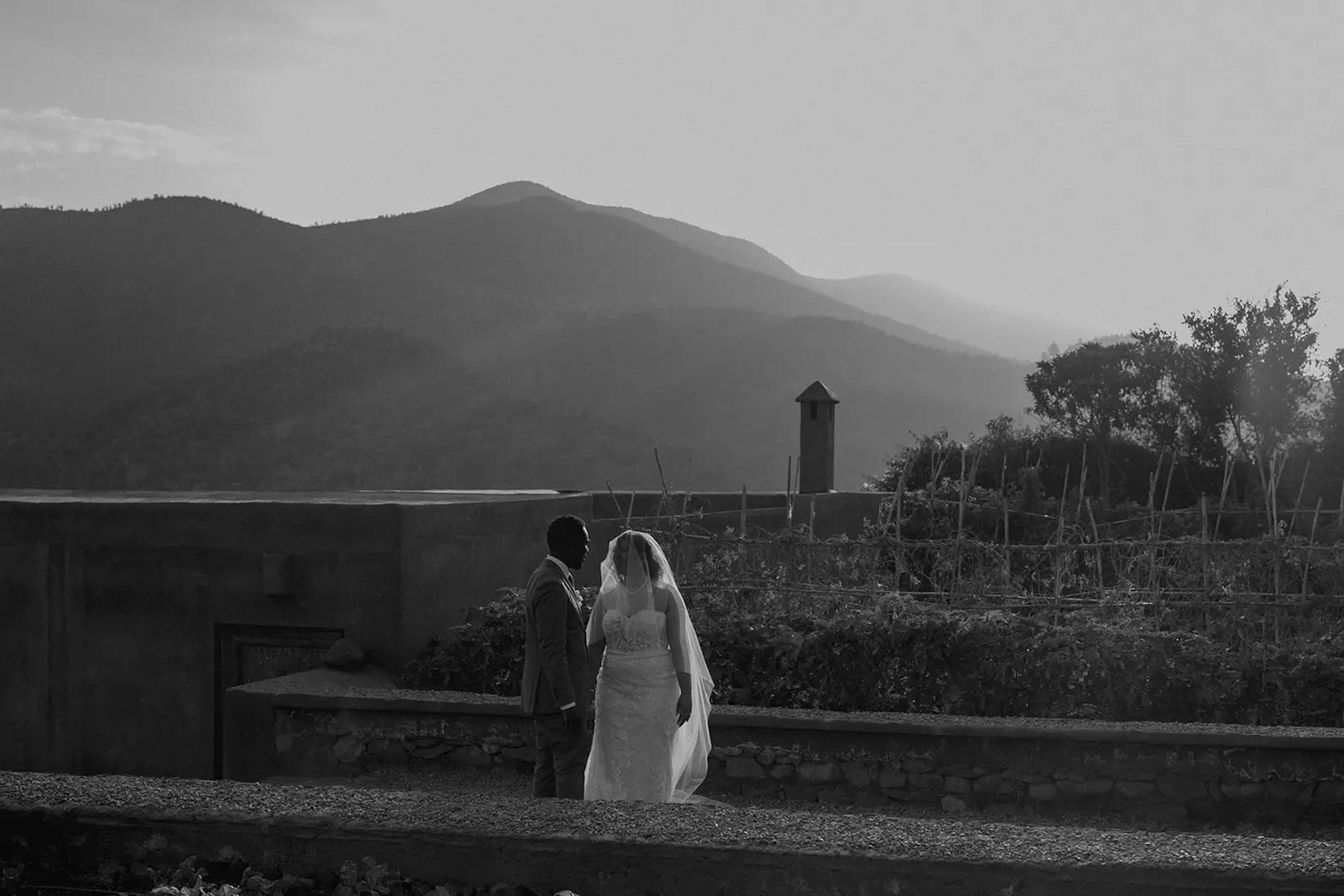 Wedding photo in Moroccan mountains