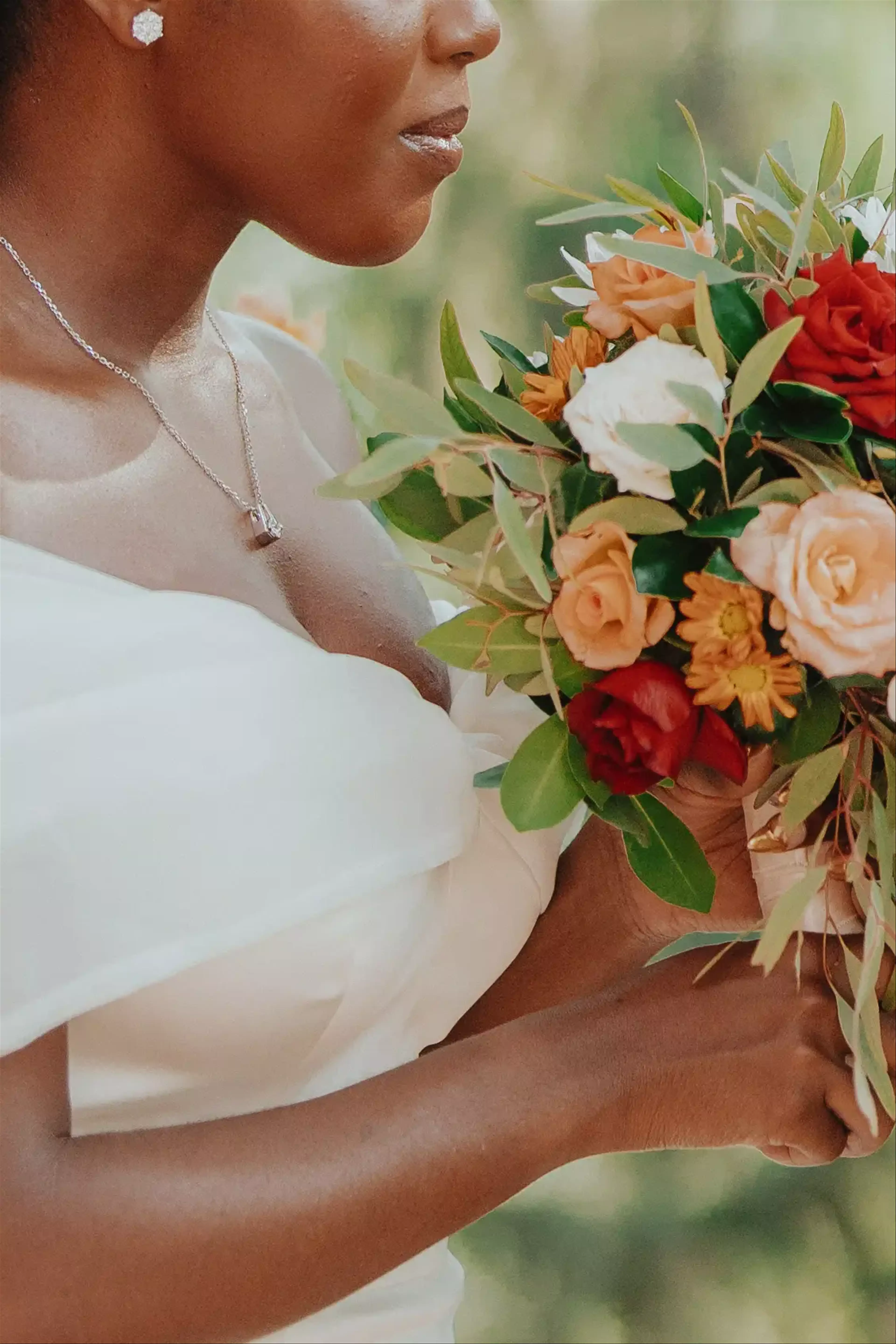 The bride and her bouquet of flowers