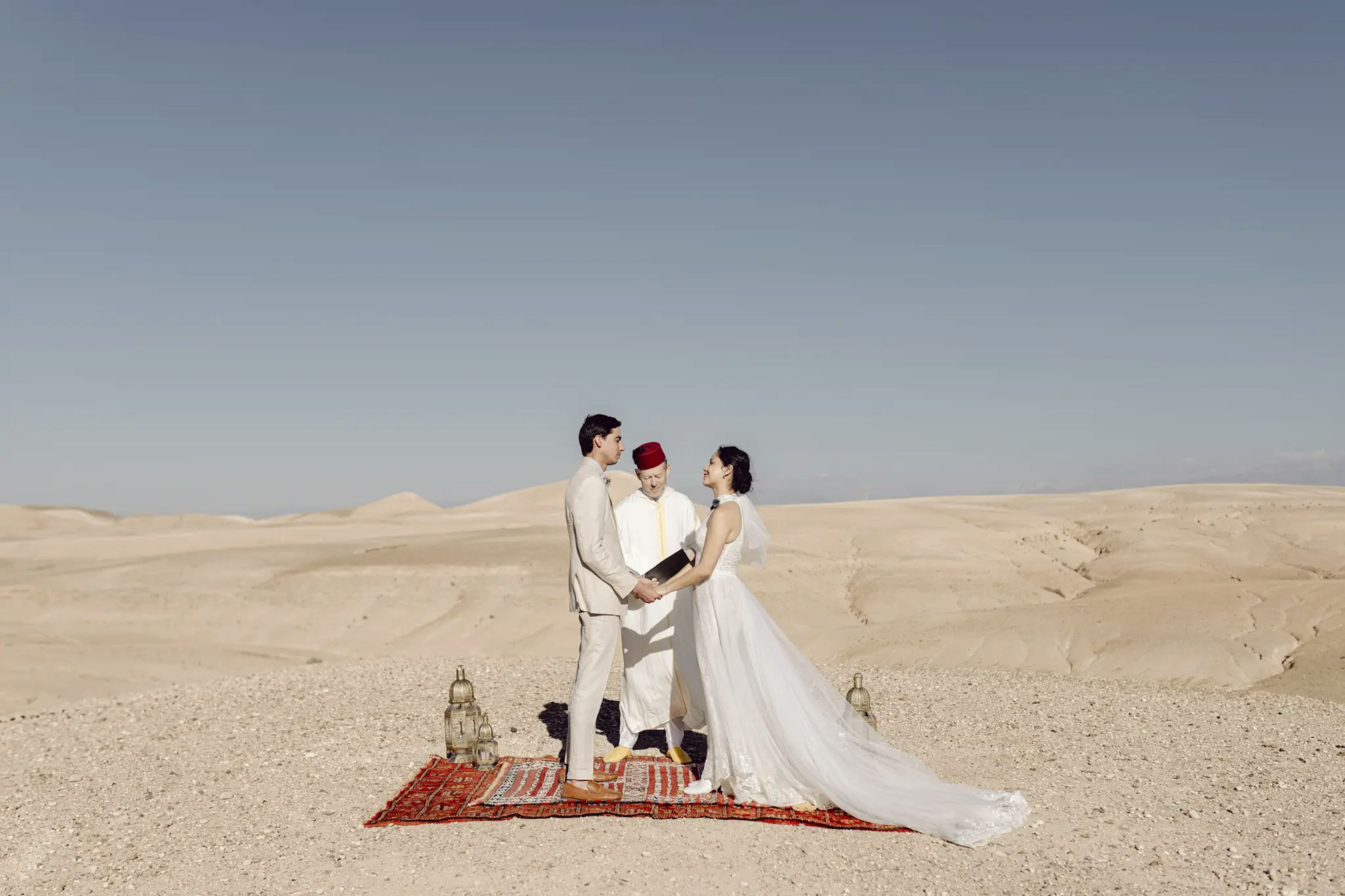 Romantic desert ceremony in Morocco