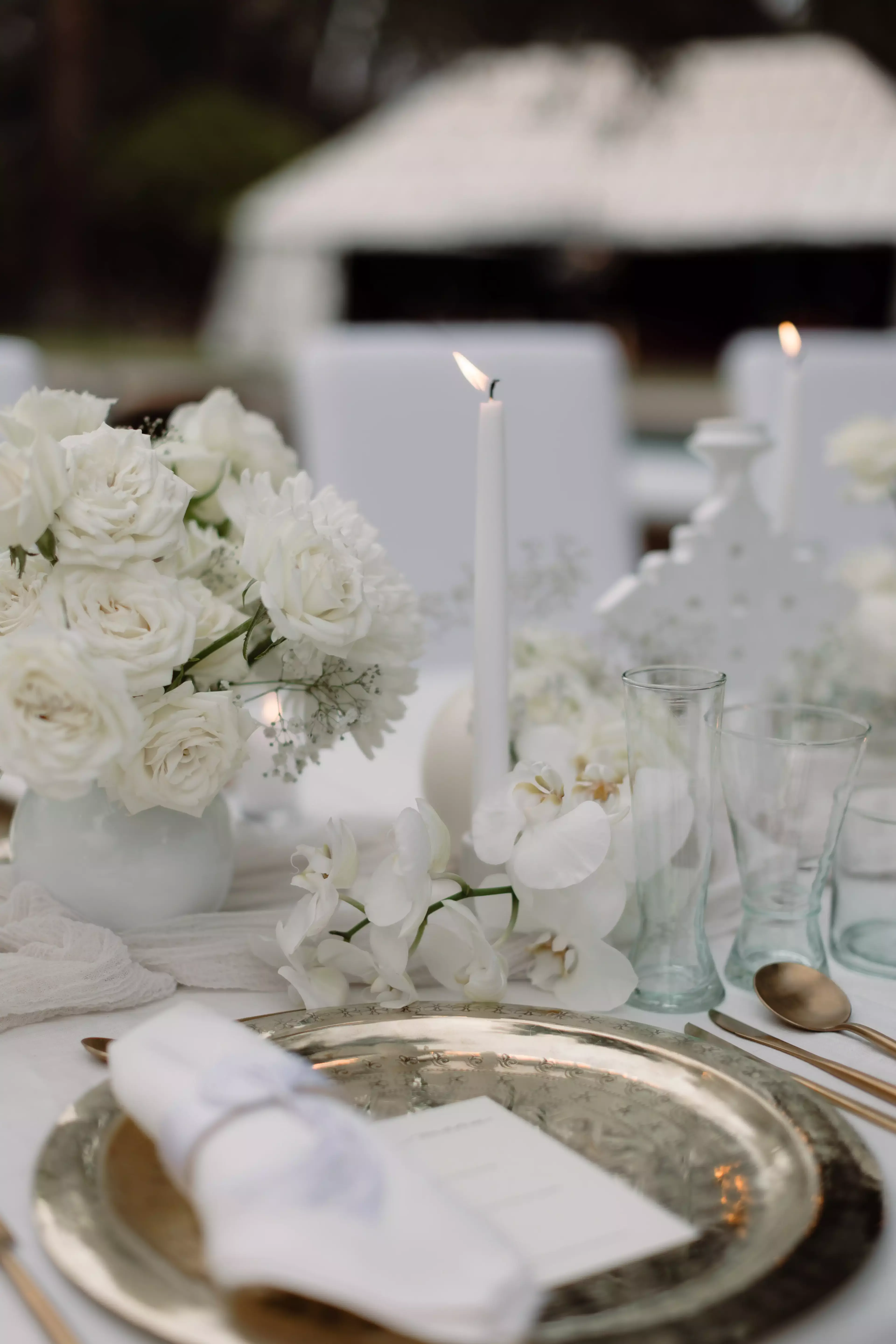 Elegant white wedding details