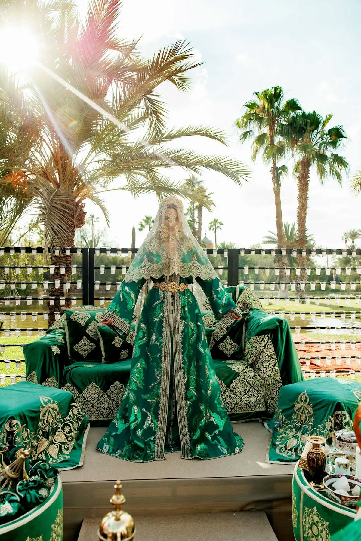 Découvrez la Magie des Robes de Mariée Marocaines pour Votre Mariage à Marrakech