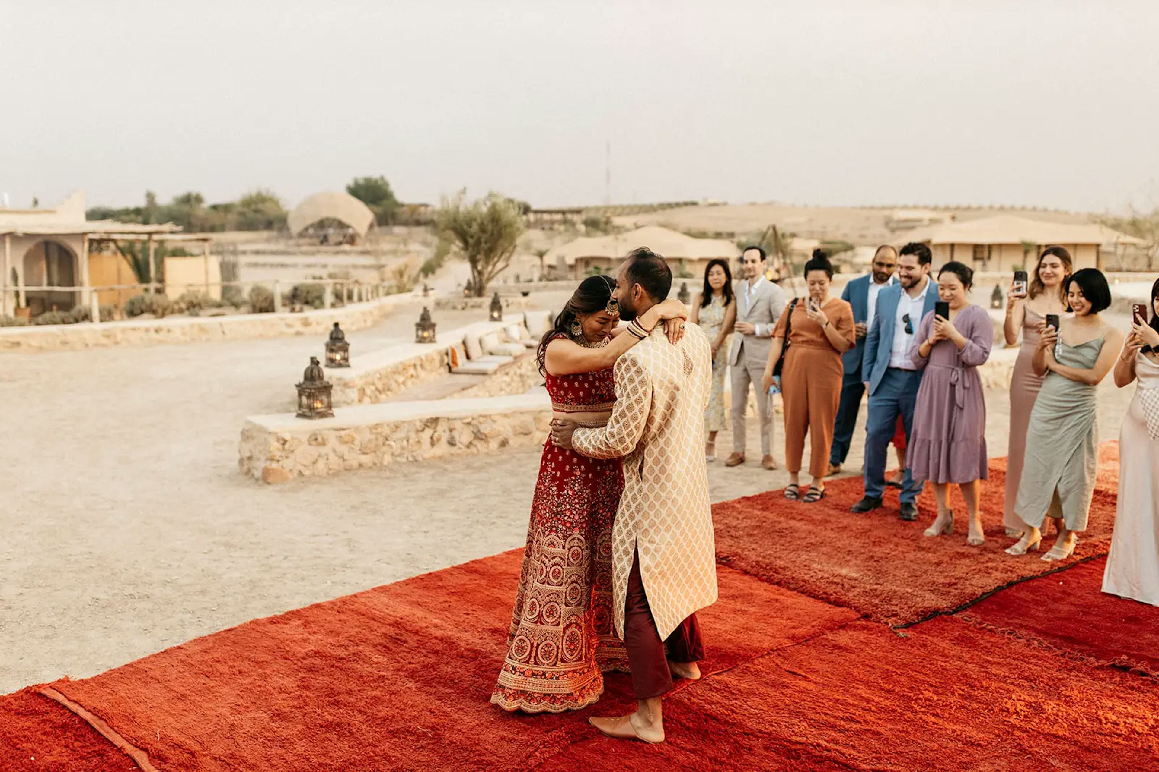 couple dancing in Agafay desert